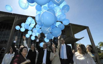 El 9 de mayo, el Ministerio de Justicia de Brasil inició una gran campaña de sensibilización para luchar contra la trata de personas llamada Corazón Azul, que es promovida internacionalmente por la Oficina de las Naciones Unidas contra la Droga y el Delito.